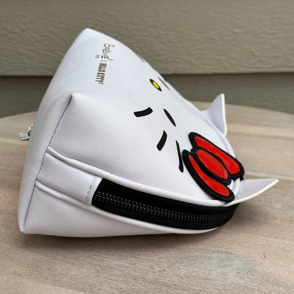 Hello Kitty Creme Shop Makeup Bag Red Bow Cosmetic Toiletry New - Picture 7 of 11